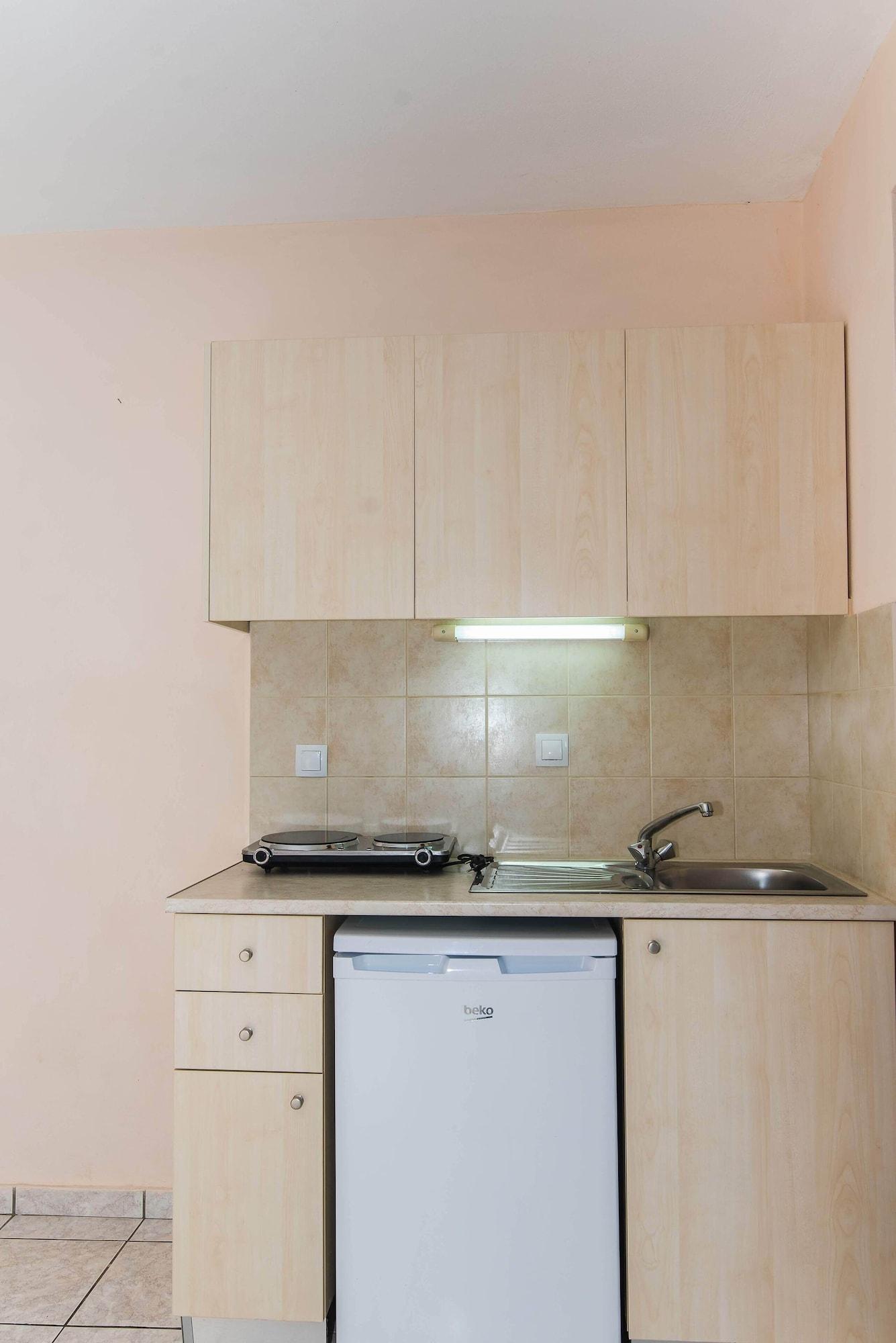 הרסוניסוס Aspro Hotel מראה חיצוני תמונה